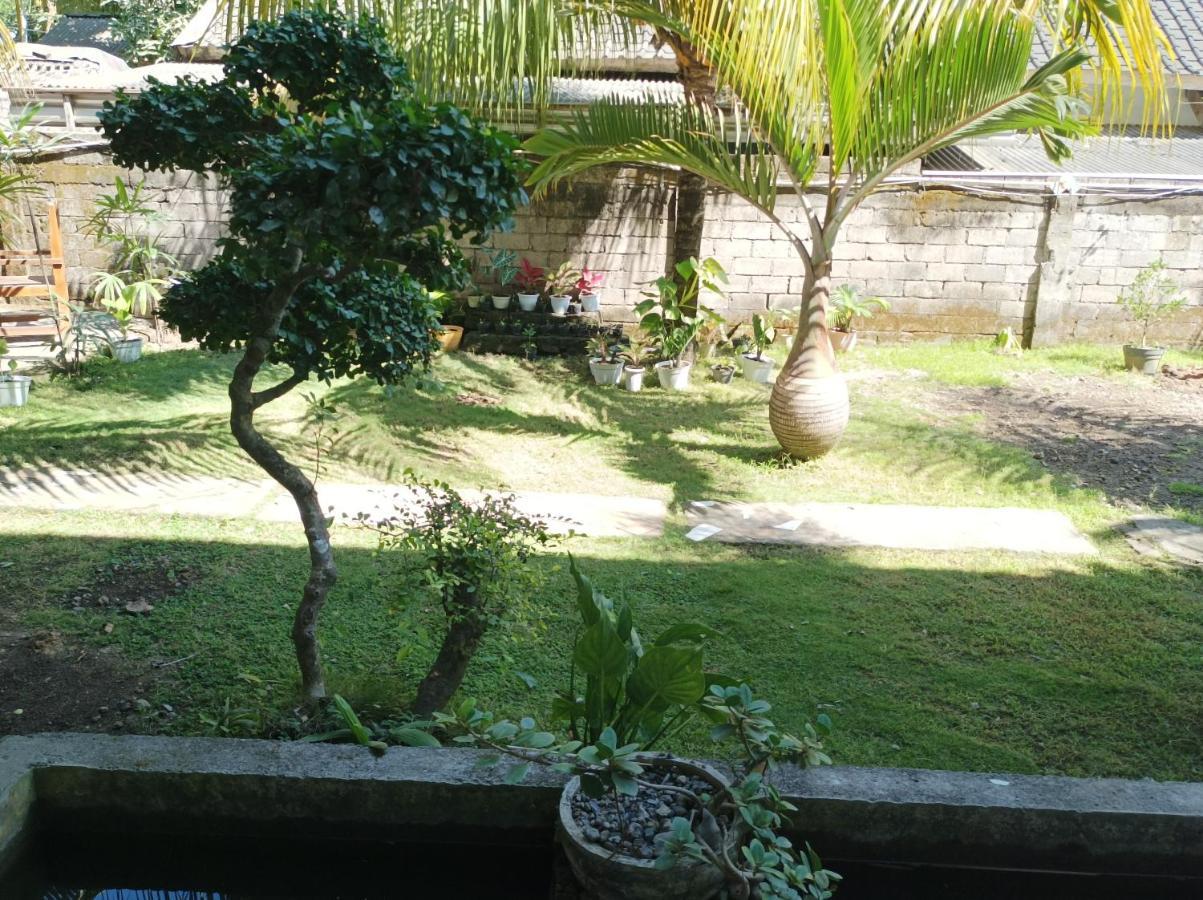 Merendeng Hostel Kuta Kuta  Exterior photo